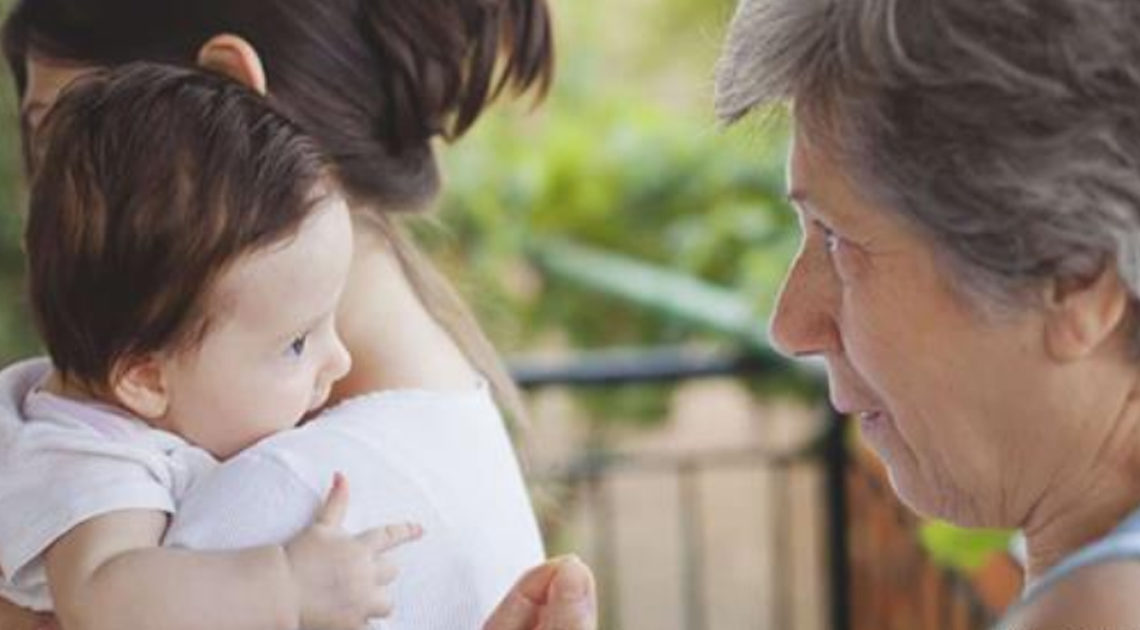 Почему дети любят бабушек и дедушек больше, чем родителей